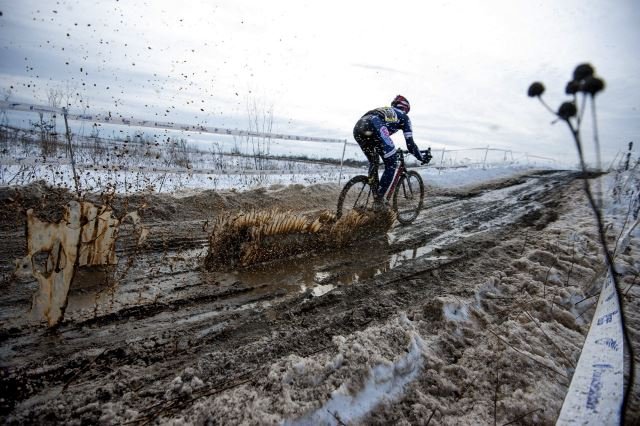 sports-bicycle-winter-vehicle-mud-racing-cycling-Downhill-mountain-biking-race-soil-bicycle-racing-cyclo-cross-sports-equipment-mountain-bike-extreme-sport-freeride-cycle-sport-mountain-biking-159077.jpg
